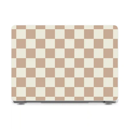 Fit Check | Neutral Checkerboard Laptop Shell