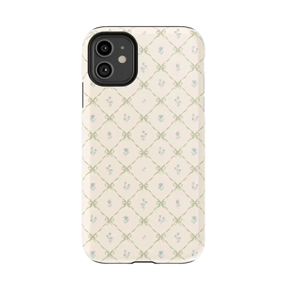 Petit Petals | Dainty Lattice Case