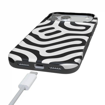 Maze | High Contrast Design Case
